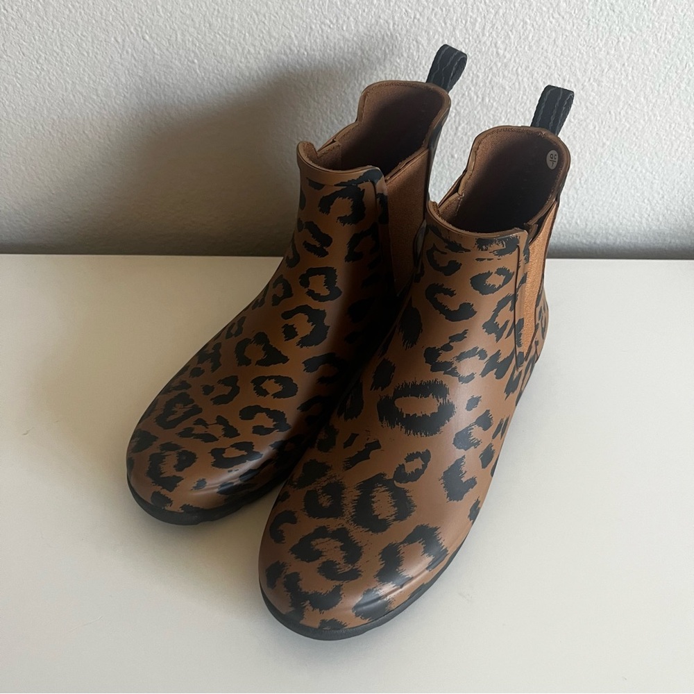 Hunter Leopard Print Ankle Boots